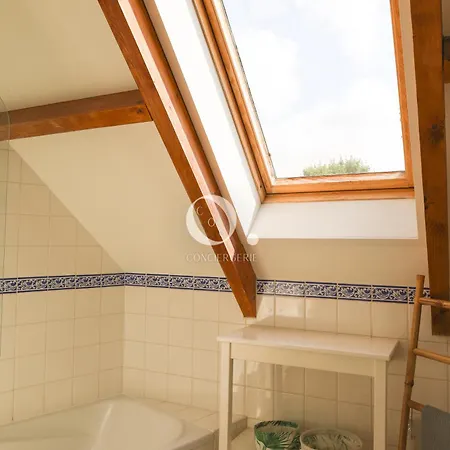 Coc - La Brise Marine 公寓 *